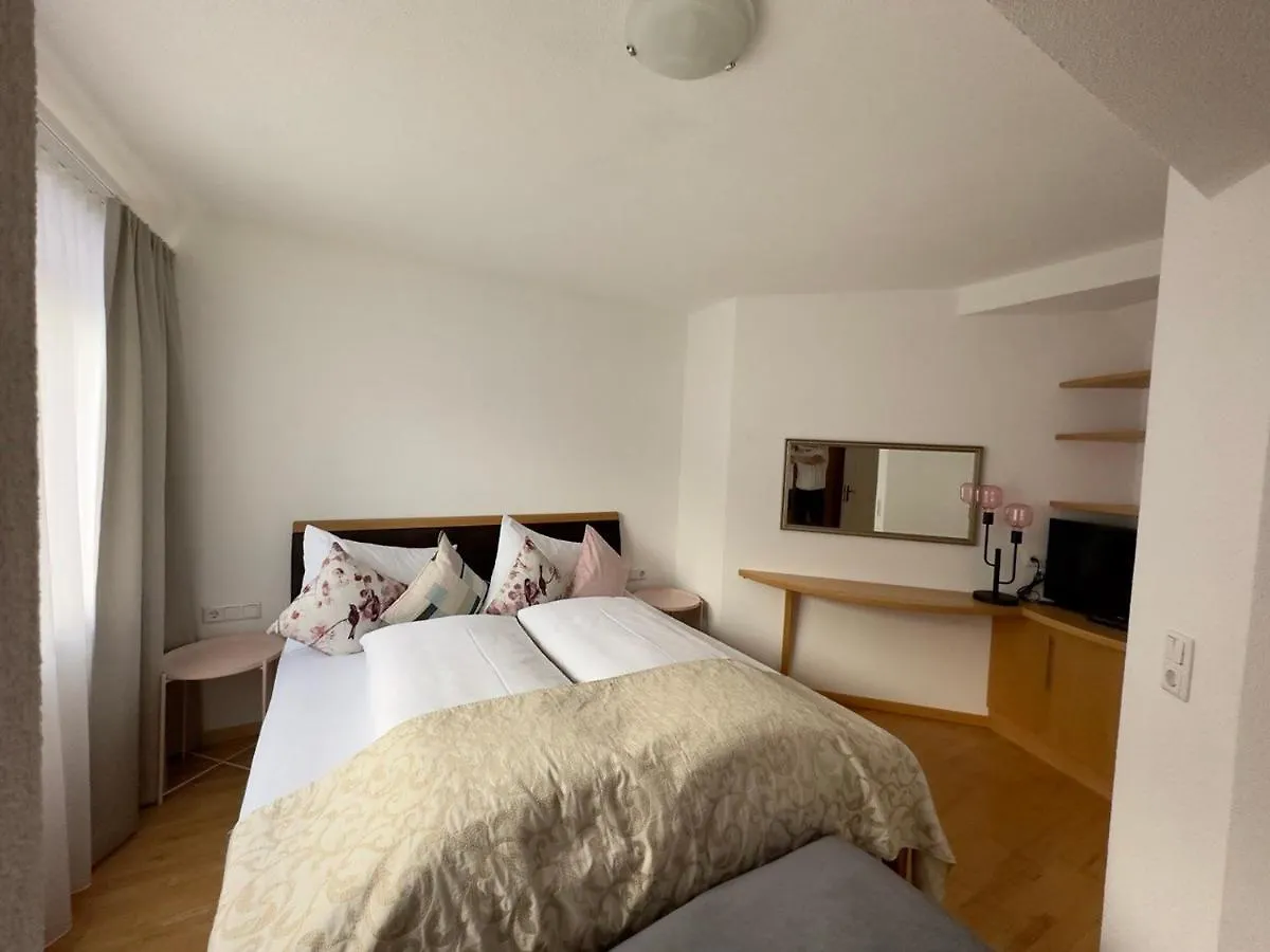Aparthotel Hotel Garni Pra Posta Ischgl